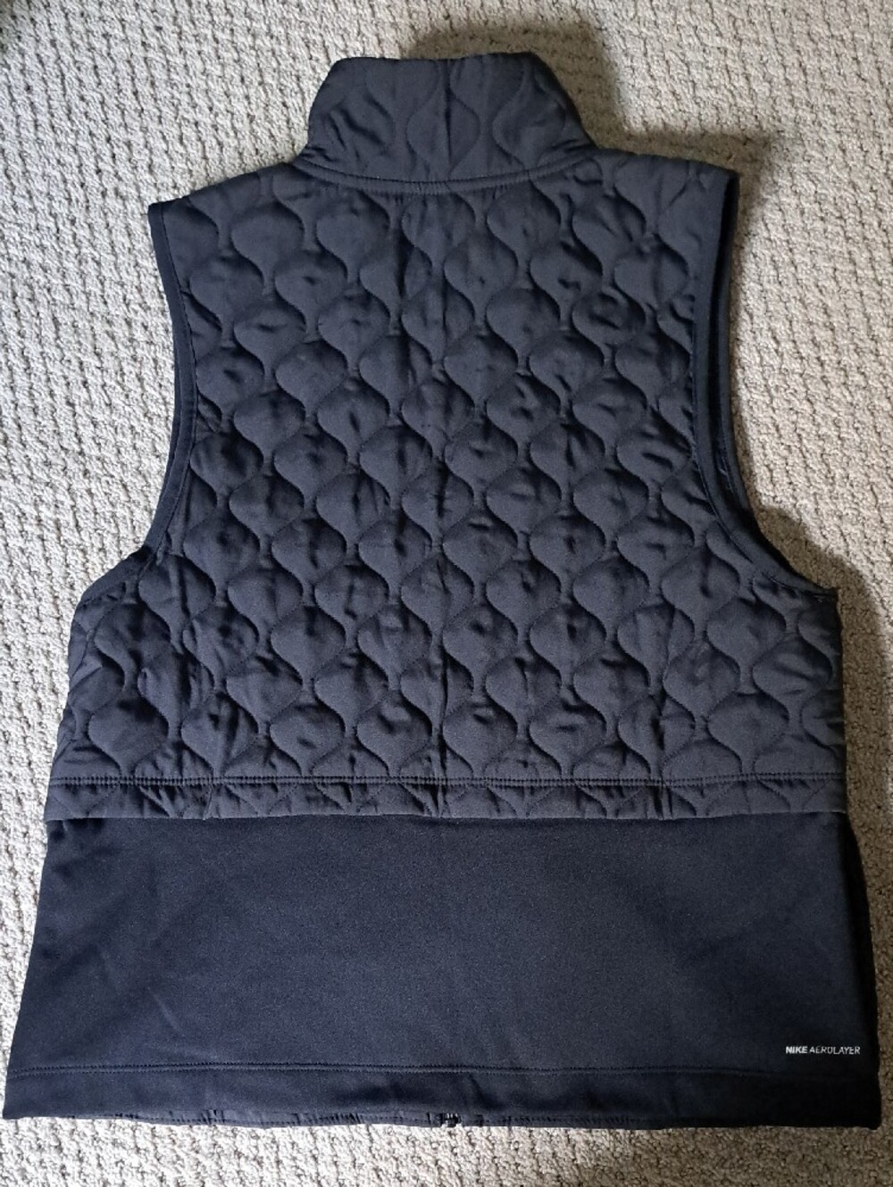 NWT Women's Nike Black Quilted Zip-Up Vest with Reflective Swoosh Sz. S - Picture 3 of 4